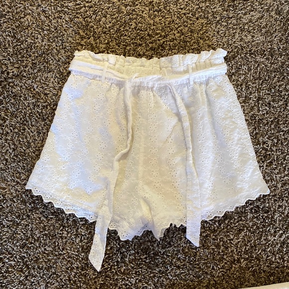 Pants - Women’s white shorts